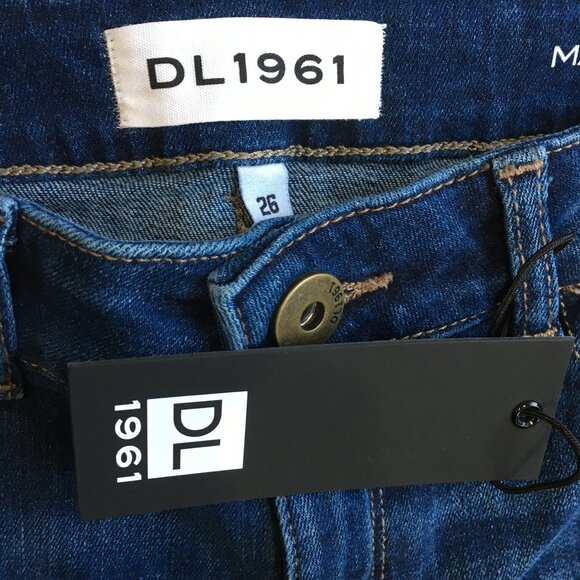 NWT DL1961 Ravine Wash Smart Denim MARA Straight Ankle Fray Hem Distressed Jeans - Picture 2 of 14